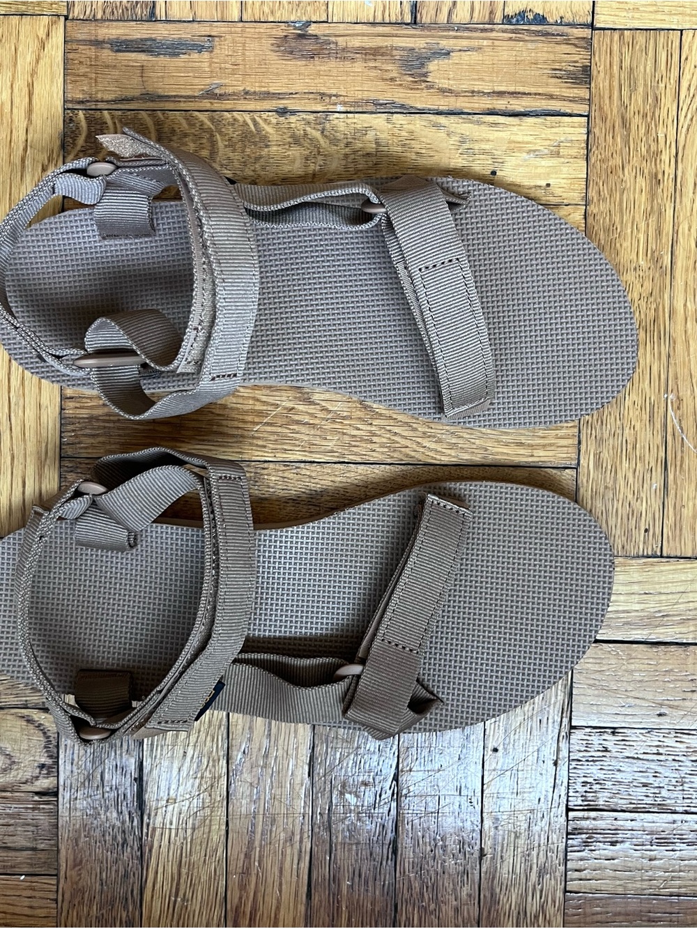 NWT Teva Original Universal Sandals Women’s Size 10 – Dune - Picture 4 of 4